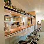 Plaza ホテル 3*