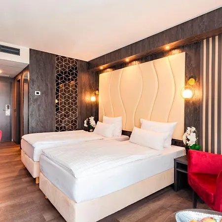 Plaza Hotel