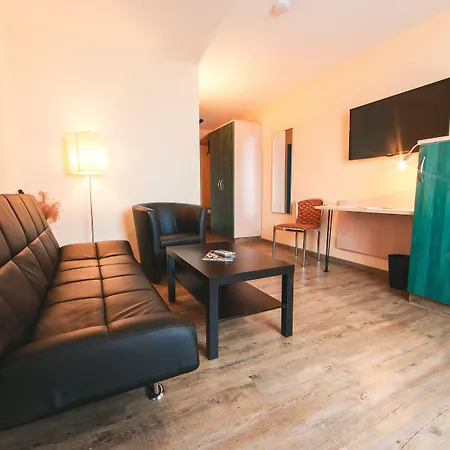 Otel Plaza 3*