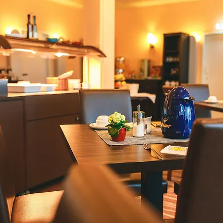 Otel Plaza 3*