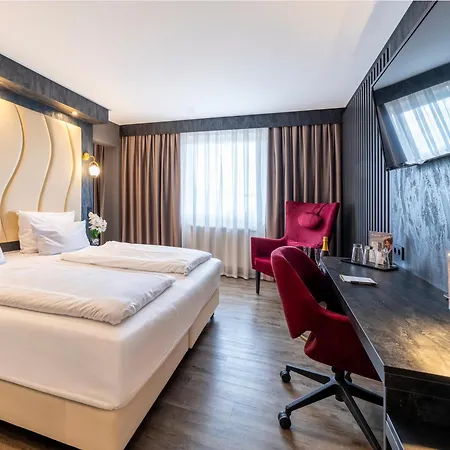 Hotel Plaza 3*