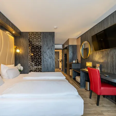 Otel Plaza